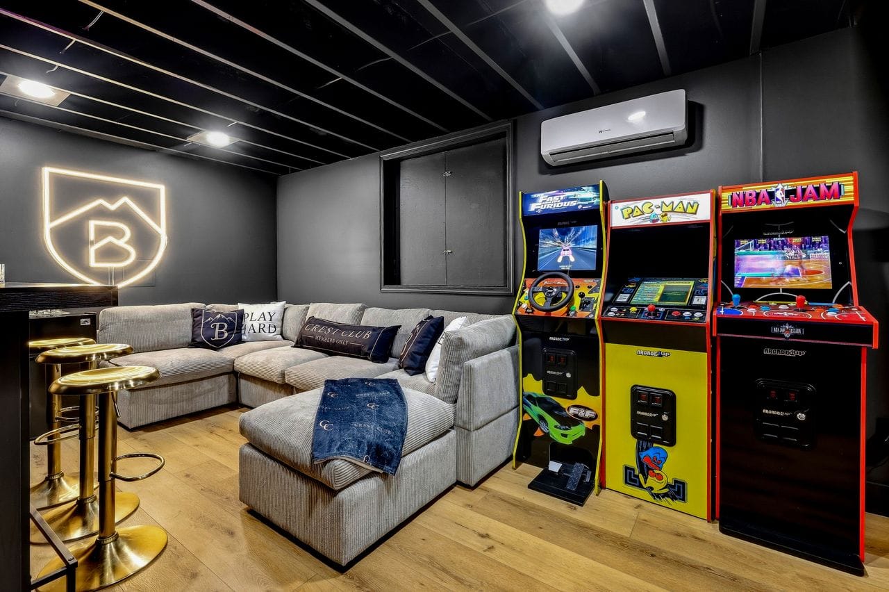 Crest Club bar and arcade lounge